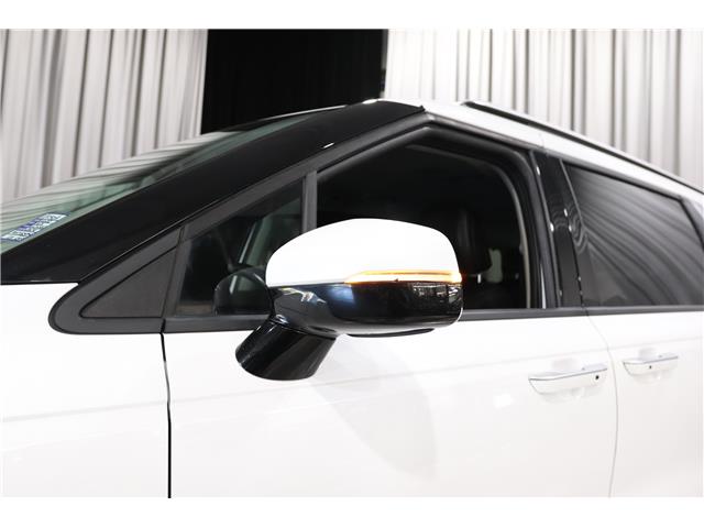 2022 Kia Carnival EX (Stk: 27290A) in Edmonton - Image 7 of 32