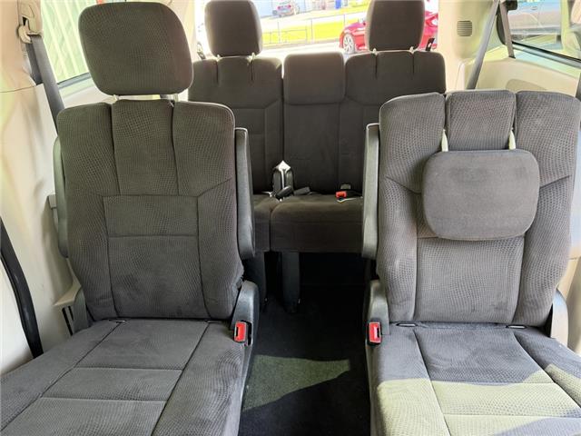 2015 Dodge Grand Caravan SE/SXT (Stk: 2806) in Hawkesbury - Image 10 of 21