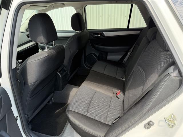 2015 Subaru Outback 2.5i Touring Package (Stk: 2805) in Hawkesbury - Image 9 of 20 2015 Subaru Outback 2.5i Touring Package (Stk: 2805) in Hawkesbury - Image 9 of 20