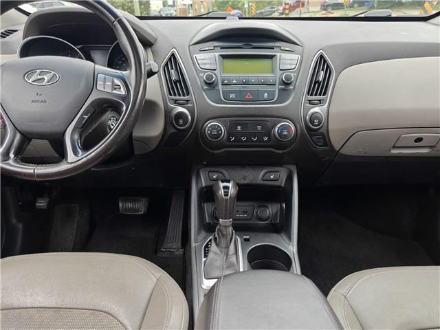 2015 Hyundai Tucson GLS in Ottawa - Image 6 of 19