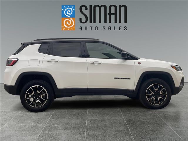 2024 Jeep Compass Trailhawk in Regina - Image 6 of 18