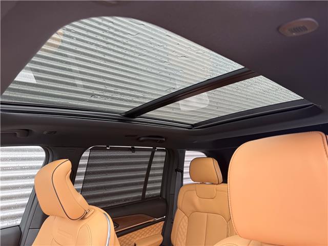 2025 Jeep Grand Cherokee Summit (Stk: 25575D) in London - Image 22 of 30