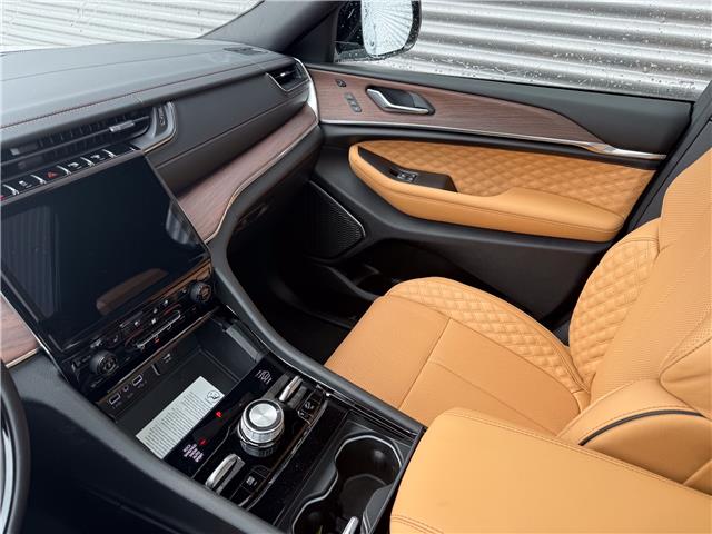 2025 Jeep Grand Cherokee Summit (Stk: 25575D) in London - Image 20 of 30
