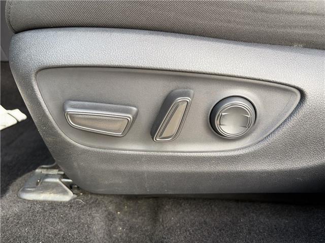 2025 Toyota RAV4 Hybrid XLE (Stk: 10121706A) in Markham - Image 12 of 32