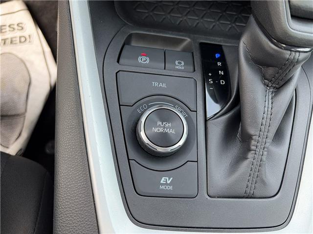 2025 Toyota RAV4 Hybrid XLE (Stk: 10121706A) in Markham - Image 24 of 32
