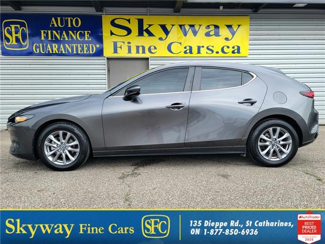 2021 Mazda Mazda3 Sport GX AUTO | NAVI | HEATED SEATS | R-CAM | BLIND SPOT (Stk: S9744A) in St. Catharines - Image 1 of 26