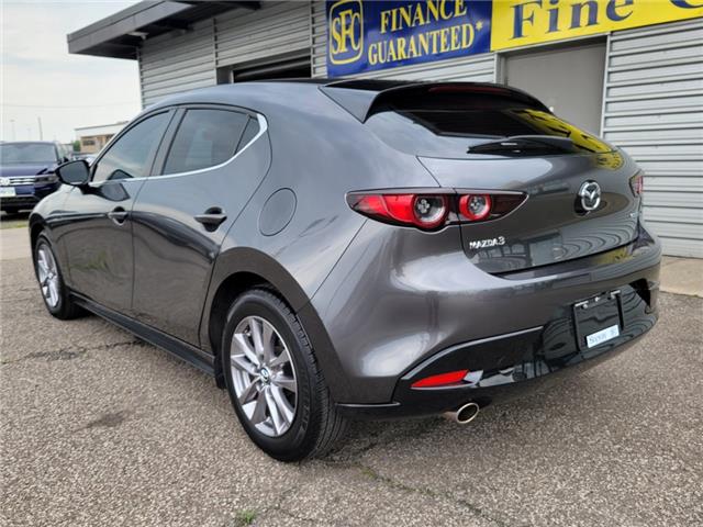 2021 Mazda Mazda3 Sport GX AUTO | NAVI | HEATED SEATS | R-CAM | BLIND SPOT (Stk: S9744A) in St. Catharines - Image 4 of 26