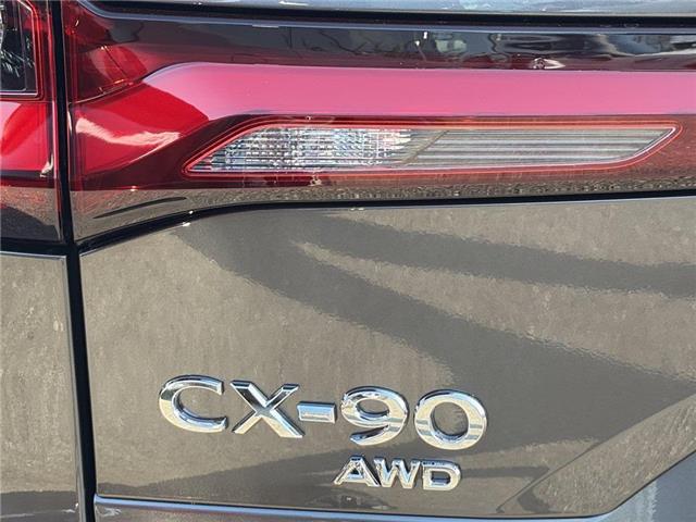 2026 Mazda CX-90 PHEV Signature (Stk: 399796) in Surrey - Image 4 of 5
