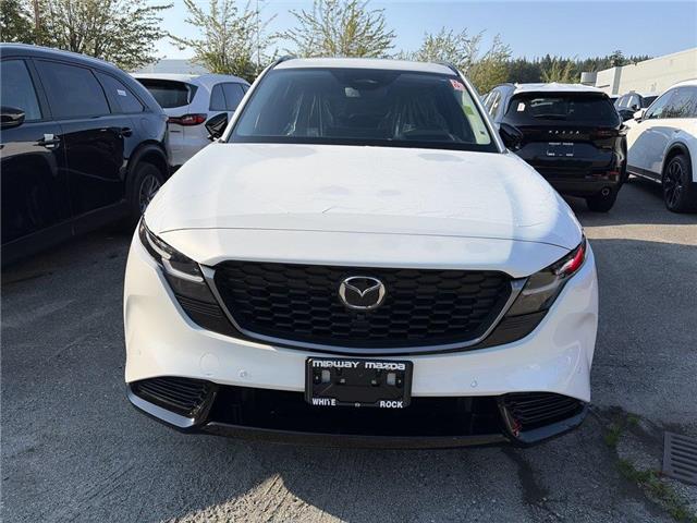 2026 Mazda CX-5 GT (Stk: 169900) in Surrey - Image 2 of 5