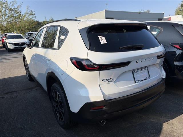 2026 Mazda CX-5 GS (Stk: 162541) in Surrey - Image 3 of 5