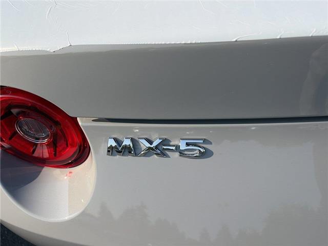 2026 Mazda MX-5 GS-P (Stk: 707352) in Surrey - Image 4 of 5