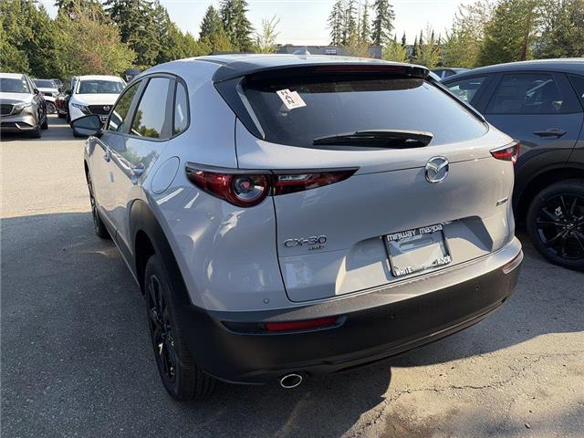 2026 Mazda CX-30 GT (Stk: 209620) in Surrey - Image 3 of 5