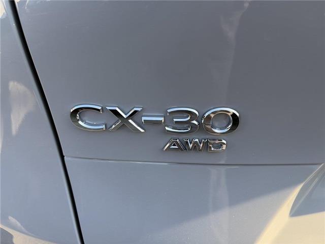 2026 Mazda CX-30 GT (Stk: 209620) in Surrey - Image 4 of 5