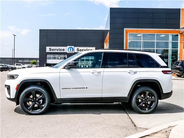 2026 Jeep Grand Cherokee Base (Stk: 15-26491) in London - Image 11 of 28