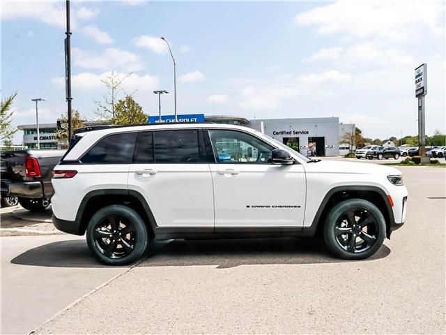 2026 Jeep Grand Cherokee Base (Stk: 15-26491) in London - Image 23 of 28