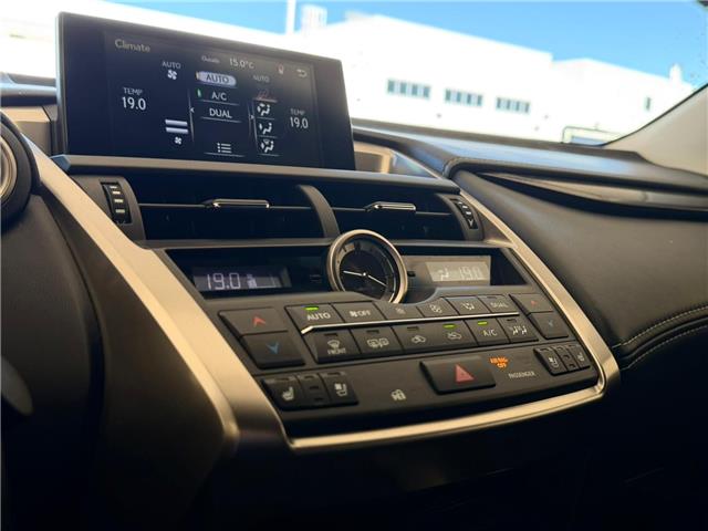 2017 Lexus NX 200t Base (Stk: 261032A) in Calgary - Image 15 of 18