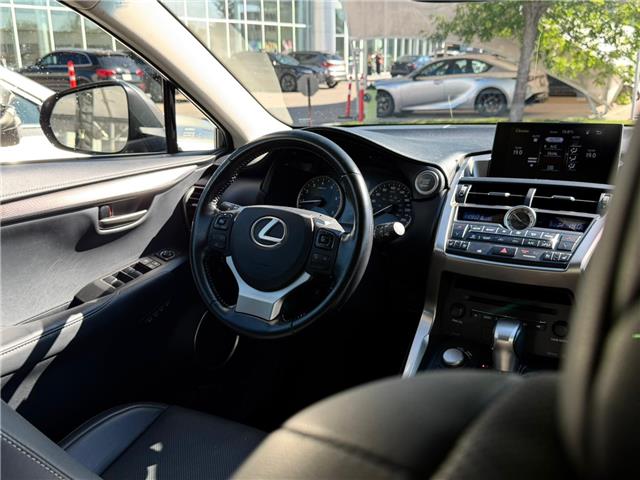 2017 Lexus NX 200t Base (Stk: 261032A) in Calgary - Image 10 of 18