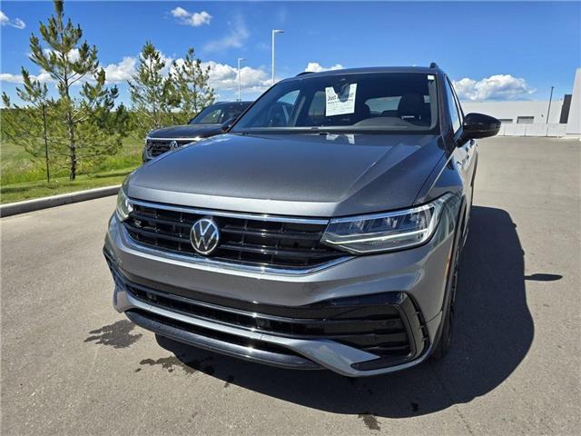 2024 Volkswagen Tiguan Comfortline R-Line Black Edition (Stk: TT-354A) in Calgary - Image 4 of 6
