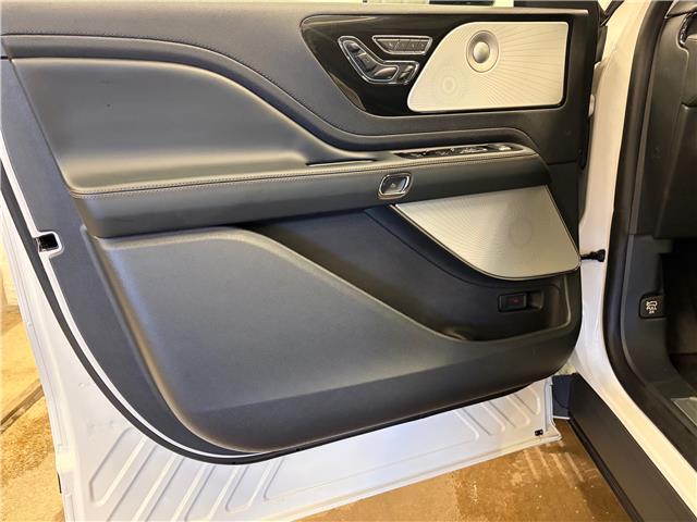 2026 Lincoln Aviator Reserve (Stk: 26AV11) in St.Paul - Image 3 of 10