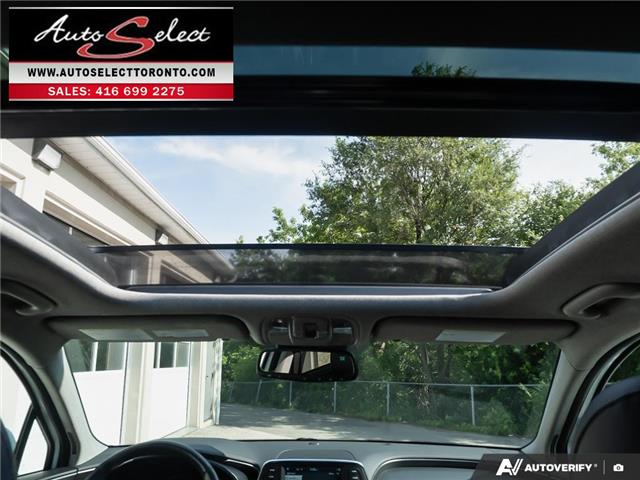 2019 Hyundai Santa Fe Luxury (Stk: 1THFVW1) in Scarborough - Image 21 of 29