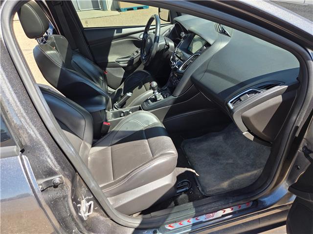 2017 Ford Focus ST Base (Stk: 10399A) in Vermilion - Image 17 of 20 2017 Ford Focus ST Base (Stk: 10399A) in Vermilion - Image 17 of 20