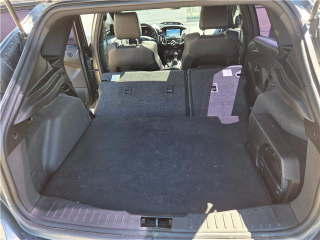 2017 Ford Focus ST Base (Stk: 10399A) in Vermilion - Image 6 of 20 2017 Ford Focus ST Base (Stk: 10399A) in Vermilion - Image 6 of 20