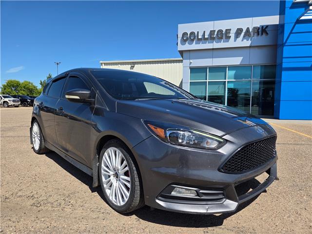 2017 Ford Focus ST Base (Stk: 10399A) in Vermilion - Image 1 of 20