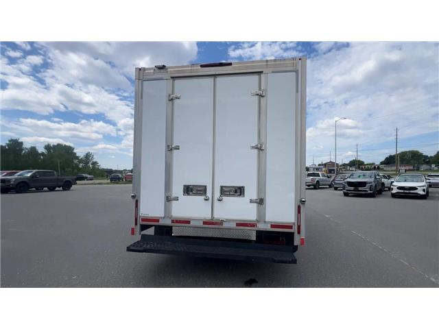 2019 Ford E-450 Cutaway Base (Stk: 26294) in Sudbury - Image 3 of 21
