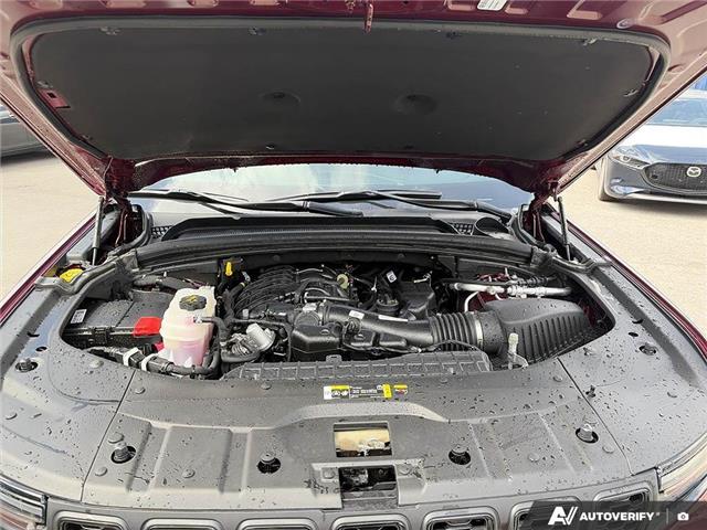 2024 Jeep Grand Cherokee Laredo (Stk: 167097) in London - Image 10 of 25