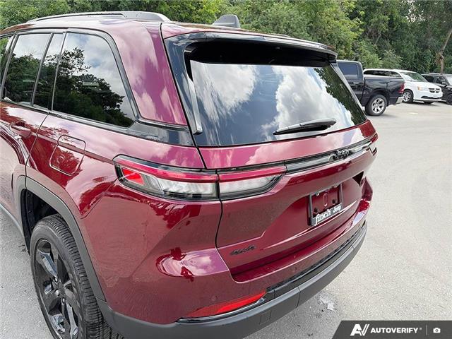 2024 Jeep Grand Cherokee Laredo (Stk: 167097) in London - Image 11 of 25