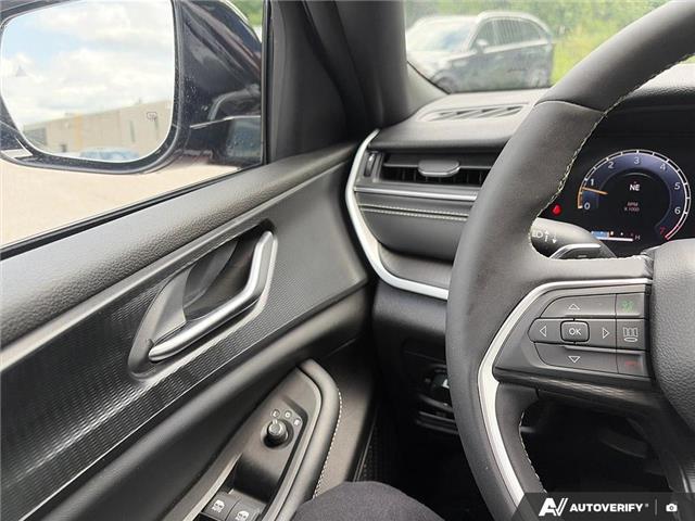 2024 Jeep Grand Cherokee Laredo (Stk: 167097) in London - Image 17 of 25