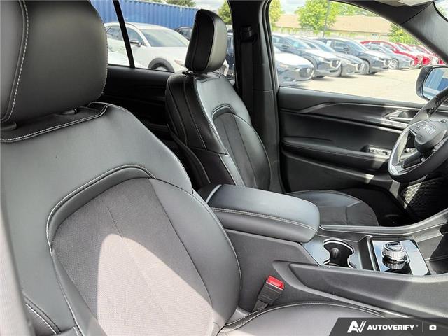 2024 Jeep Grand Cherokee Laredo (Stk: 167097) in London - Image 22 of 25