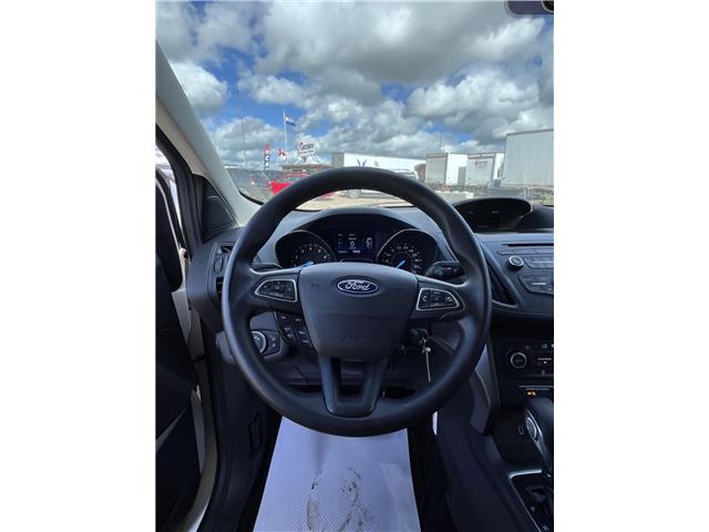 2018 Ford Escape SE in Saskatoon - Image 8 of 12 2018 Ford Escape SE in Saskatoon - Image 8 of 12