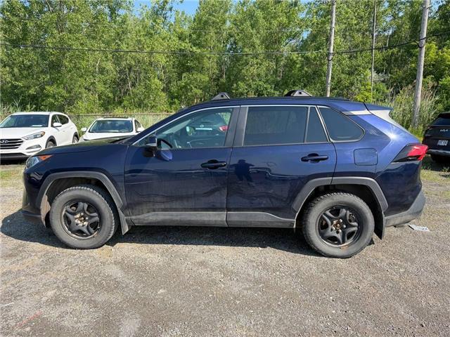 2021 Toyota RAV4 XLE (Stk: 28520P) in Newmarket - Image 2 of 9