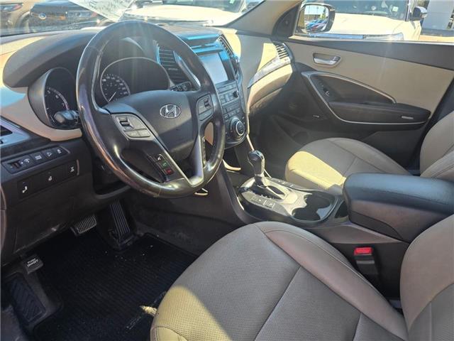2018 Hyundai Santa Fe Sport 2.4 Luxury (Stk: T-1144A) in Calgary - Image 3 of 4 2018 Hyundai Santa Fe Sport 2.4 Luxury (Stk: T-1144A) in Calgary - Image 3 of 4