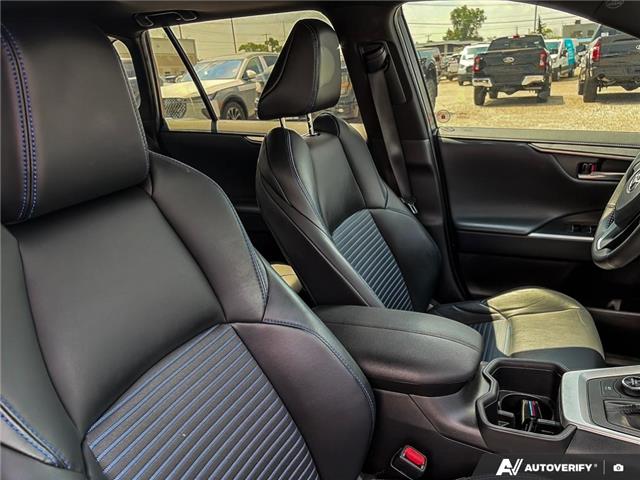 2024 Toyota RAV4 Hybrid XSE (Stk: 5UTT4586) in Sarnia - Image 21 of 24
