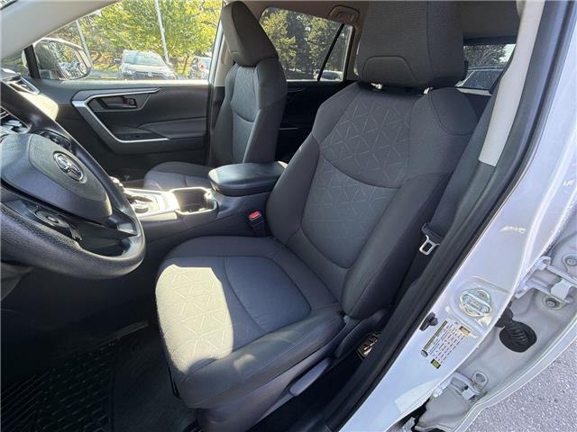 2025 Toyota RAV4 Hybrid LE (Stk: 10122111A) in Markham - Image 11 of 29
