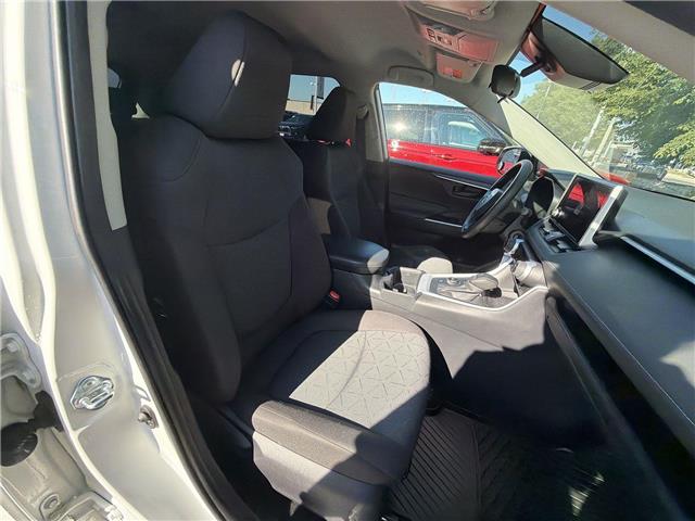2025 Toyota RAV4 Hybrid LE (Stk: 10122111A) in Markham - Image 28 of 29
