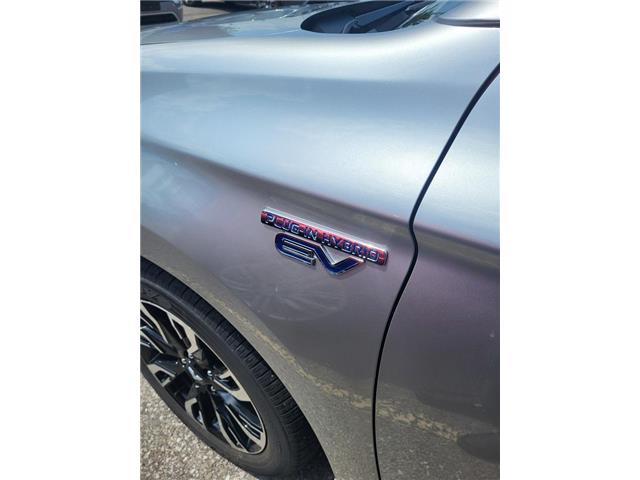 2018 Mitsubishi Outlander Plug-In Hybrid  (Stk: T0253A) in Barrie - Image 11 of 50