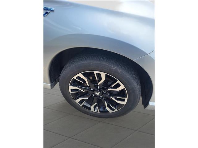 2018 Mitsubishi Outlander Plug-In Hybrid  (Stk: T0253A) in Barrie - Image 12 of 50