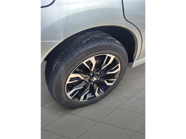 2018 Mitsubishi Outlander Plug-In Hybrid  (Stk: T0253A) in Barrie - Image 15 of 50