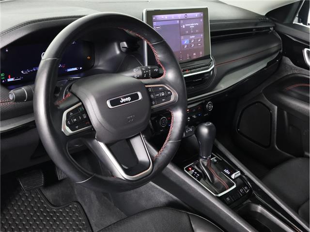 2022 Jeep Compass Trailhawk (Stk: A21265) in Calgary - Image 15 of 21 2022 Jeep Compass Trailhawk (Stk: A21265) in Calgary - Image 15 of 21