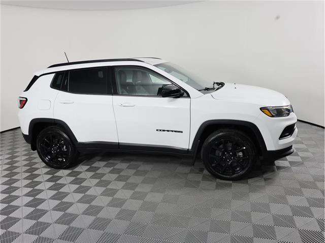 2026 Jeep Compass North (Stk: 26J137) in Calgary - Image 5 of 17 2026 Jeep Compass North (Stk: 26J137) in Calgary - Image 5 of 17