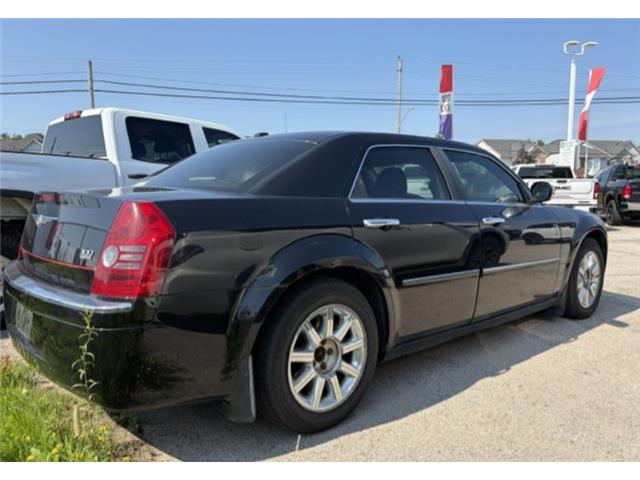 2009 Chrysler 300 Limited (Stk: T743AAZX) in Grimsby - Image 2 of 7