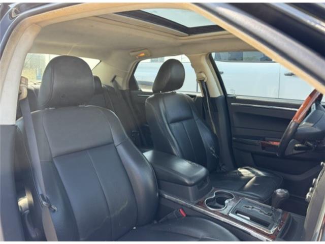 2009 Chrysler 300 Limited (Stk: T743AAZX) in Grimsby - Image 4 of 7