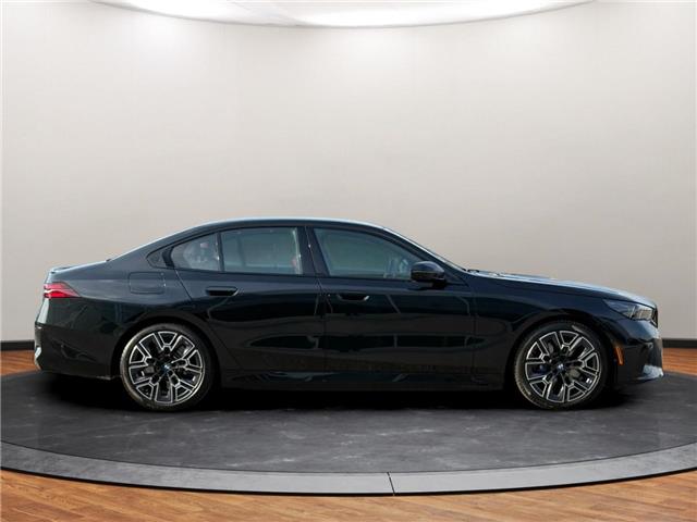 2026 BMW 550e xDrive (Stk: BU1307) in Sarnia - Image 3 of 14 2026 BMW 550e xDrive (Stk: BU1307) in Sarnia - Image 3 of 14