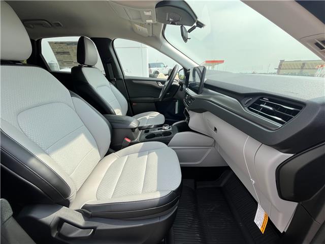 2025 Ford Escape PHEV (Stk: S66663) in Hague - Image 12 of 14
