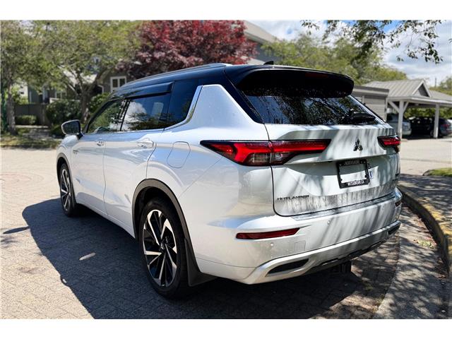 2024 Mitsubishi Outlander Plug-In Hybrid GT (Stk: 605945) in North Vancouver - Image 4 of 19