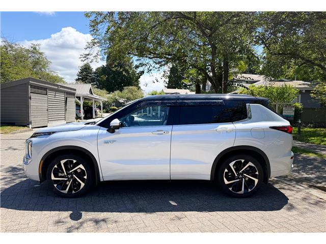 2024 Mitsubishi Outlander Plug-In Hybrid GT (Stk: 605945) in North Vancouver - Image 6 of 19