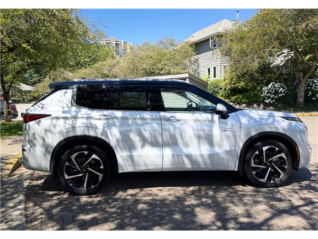 2024 Mitsubishi Outlander Plug-In Hybrid GT (Stk: 605945) in North Vancouver - Image 7 of 19